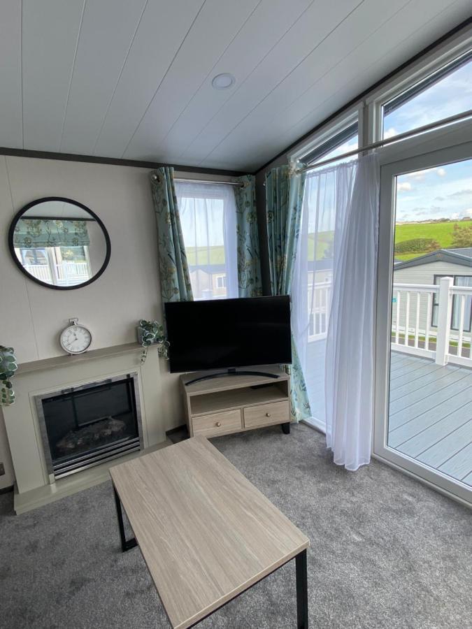 Riverwood Lodge New Quay Exteriör bild