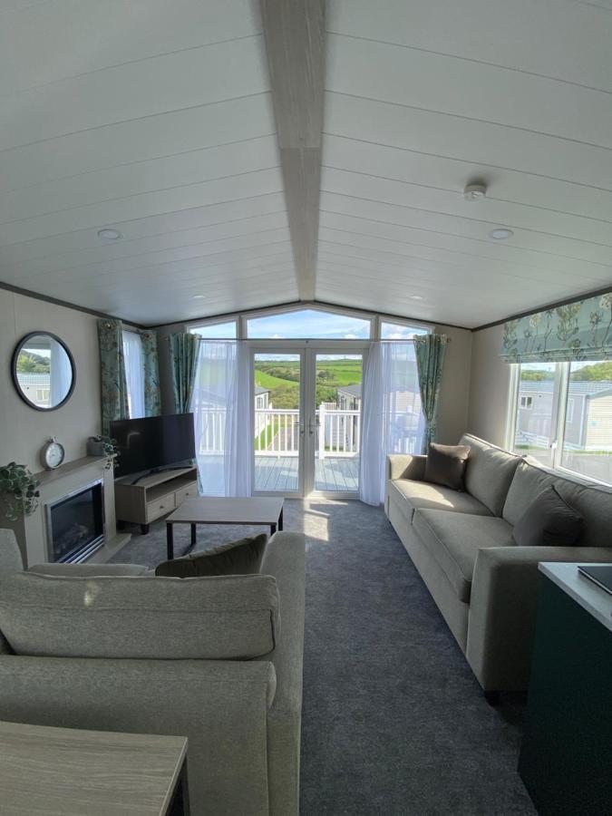 Riverwood Lodge New Quay Exteriör bild